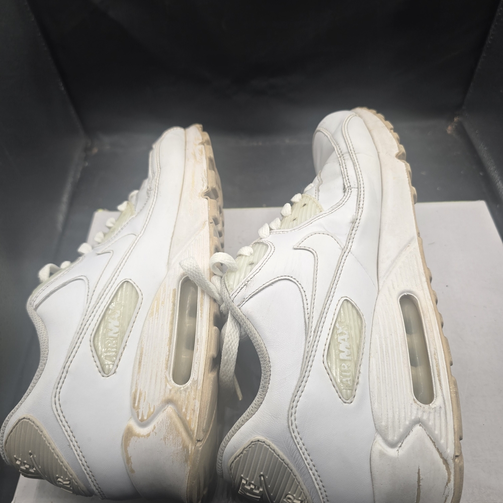 Nike Mesh White Sneakers - image 6